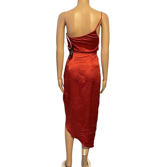 New Lulu’s Law Of Attraction Red Satin One Shoulder Asymmetrical Midi Dres Sz XS - Picture 9 of 10